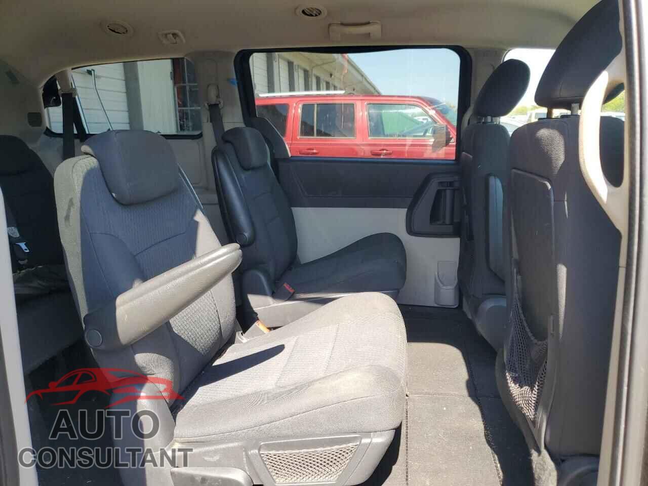 DODGE CARAVAN 2010 - 2D4RN4DE7AR147044