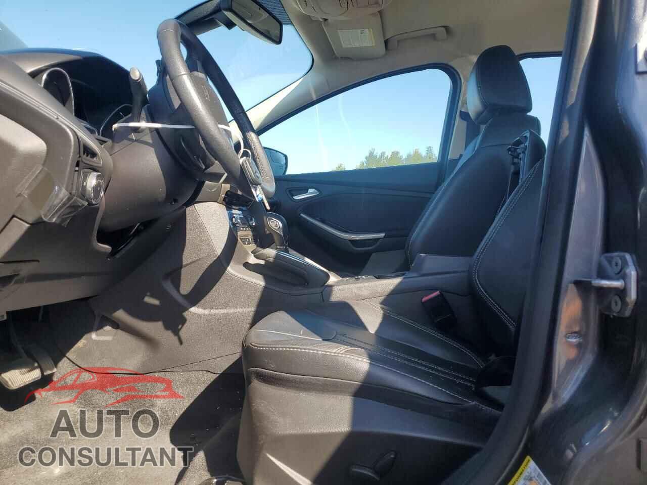 FORD FOCUS 2012 - 1FAHP3M2XCL423589