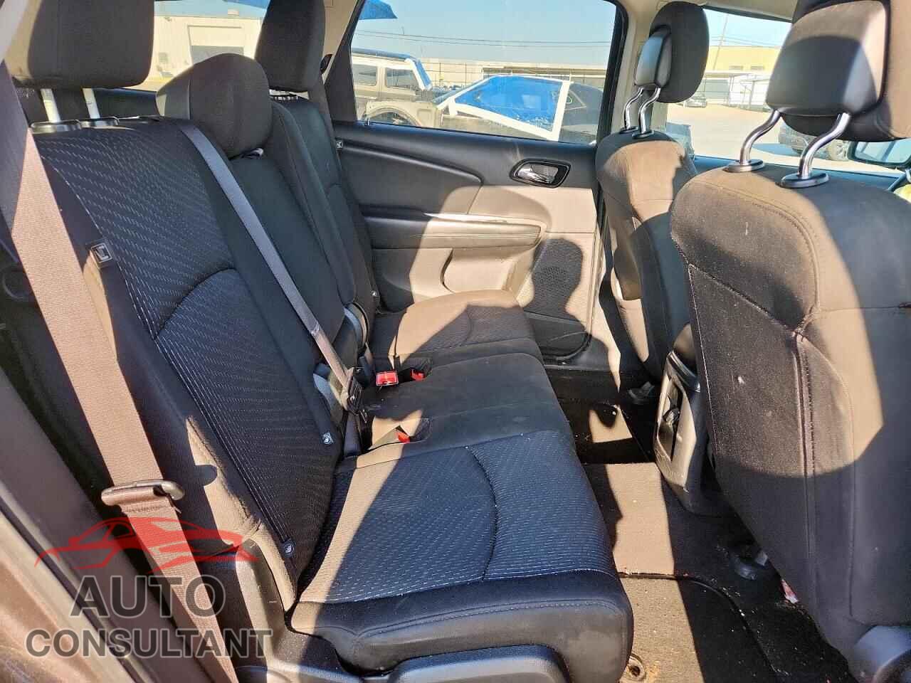 DODGE JOURNEY 2017 - 3C4PDCBG7HT589514