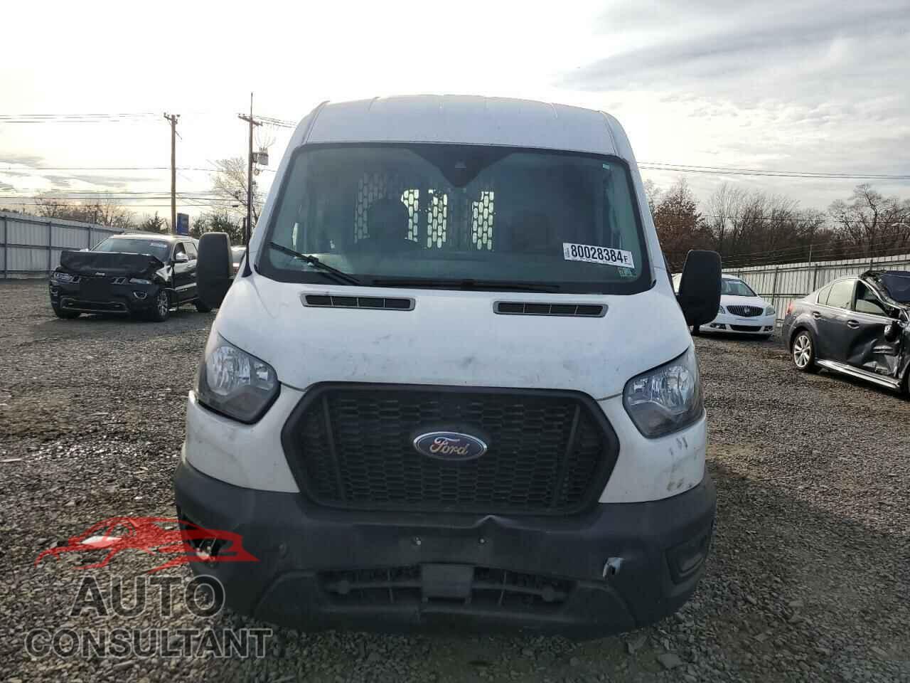 FORD TRANSIT 2023 - 1FTBR2C8XPKA42105