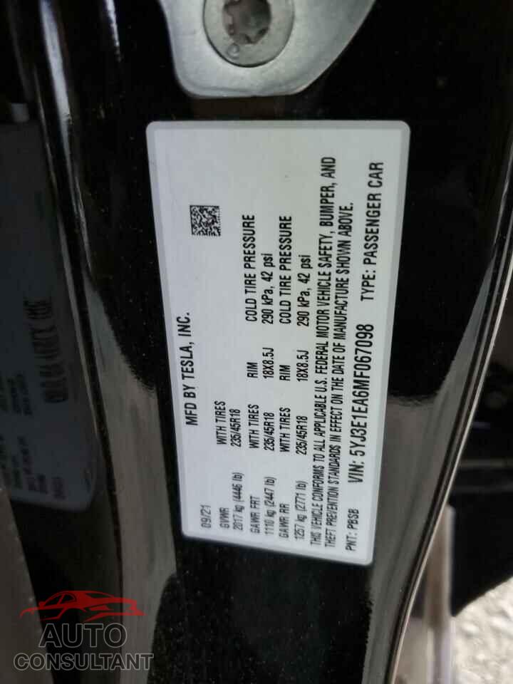 TESLA MODEL 3 2021 - 5YJ3E1EA6MF067098