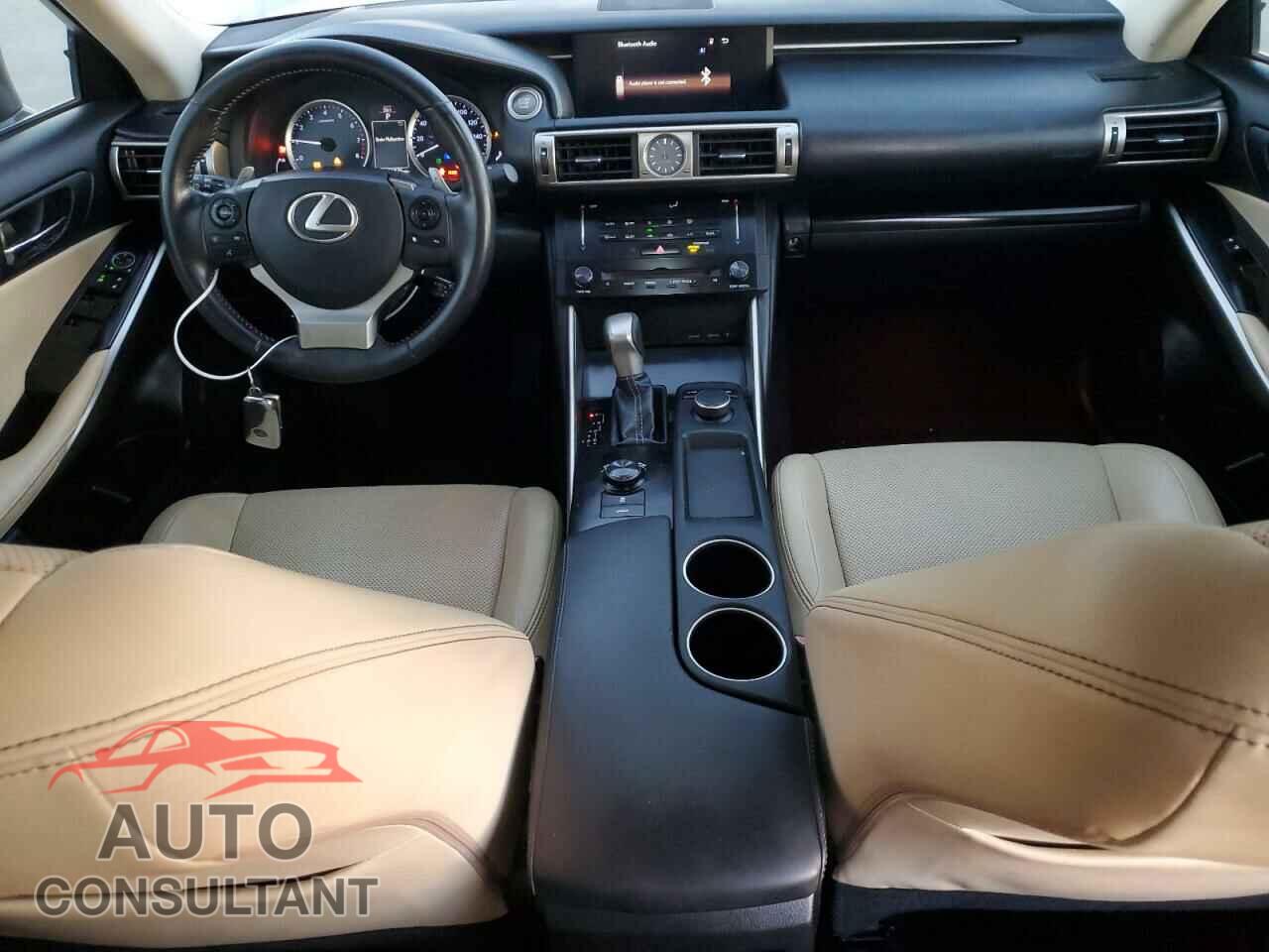 LEXUS IS 2014 - JTHBF1D20E5017821