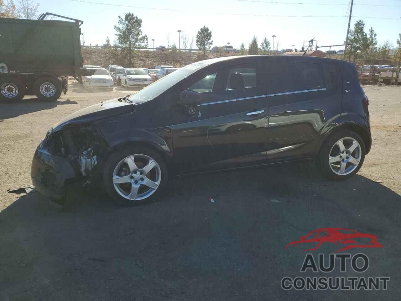 CHEVROLET SONIC 2014 - 1G1JE6SB1E4133818
