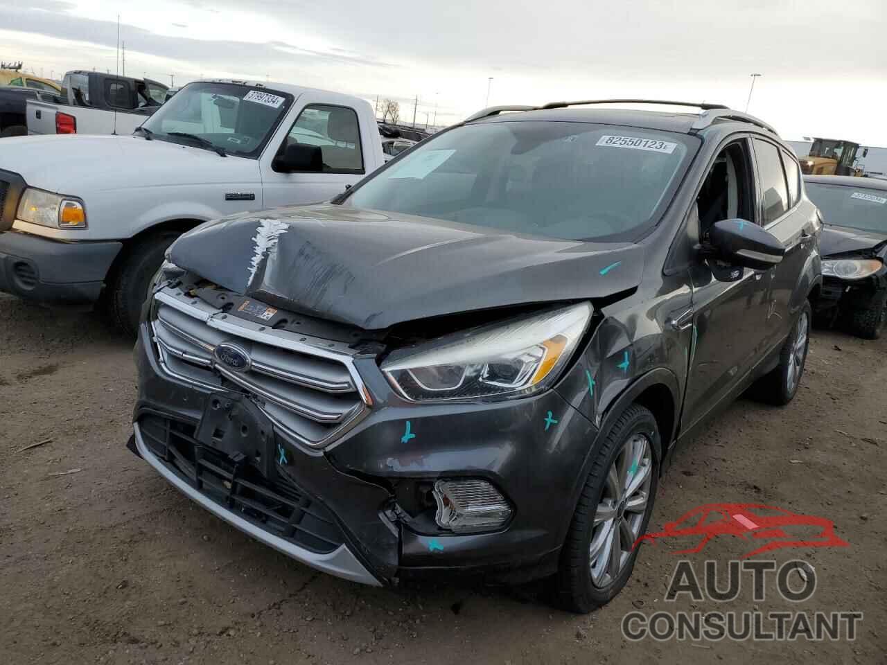 FORD ESCAPE 2017 - 1FMCU9J9XHUC91688