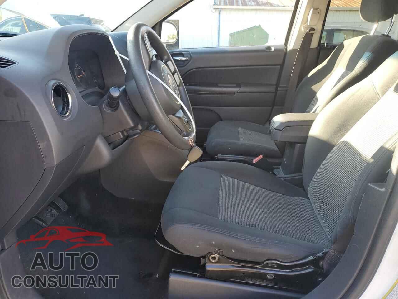 JEEP COMPASS 2015 - 1C4NJCBA1FD124533
