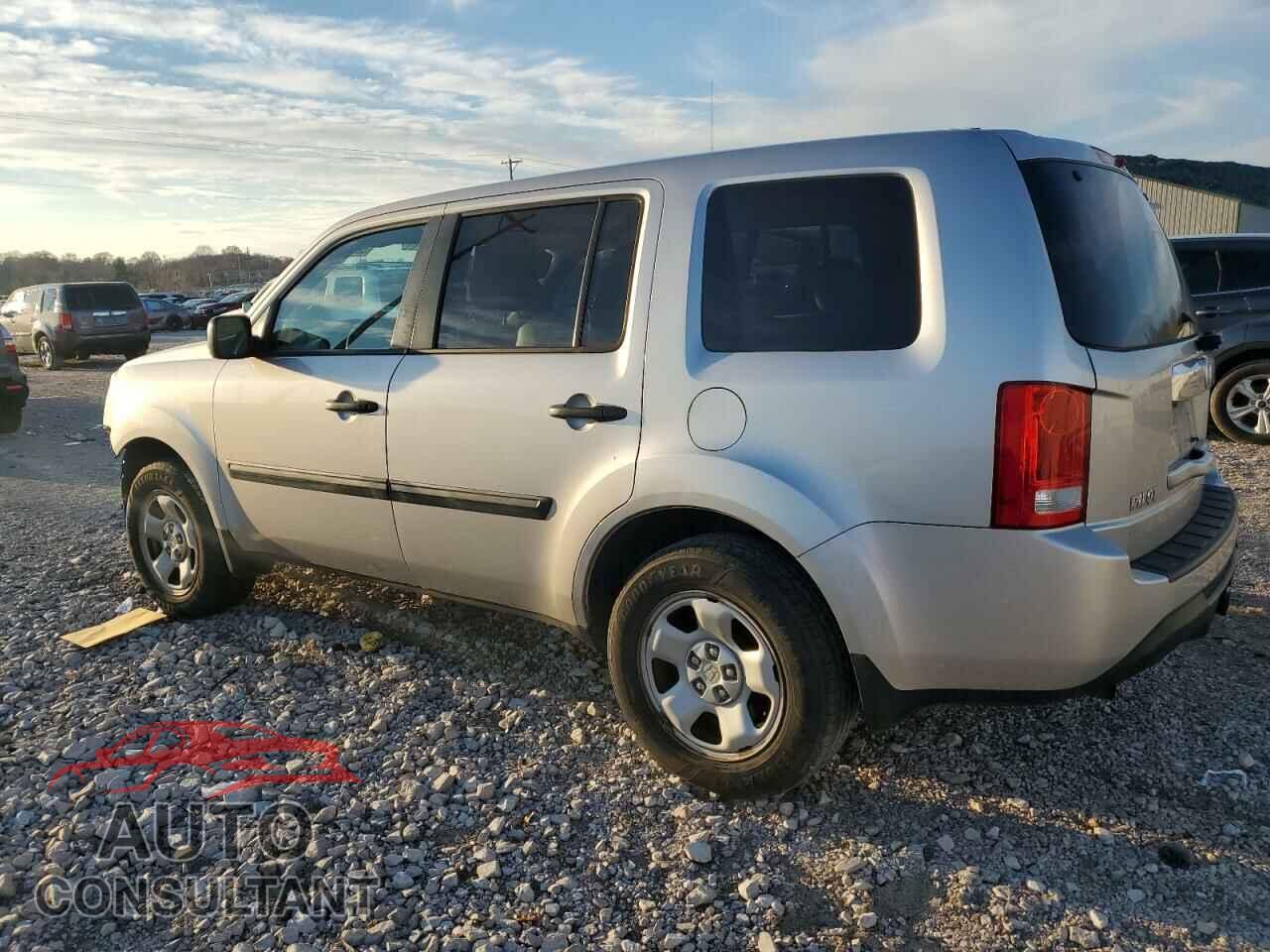 HONDA PILOT 2015 - 5FNYF4H27FB013272