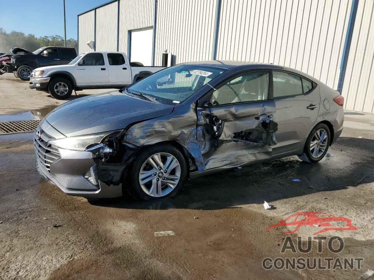 HYUNDAI ELANTRA 2019 - 5NPD84LF4KH407097