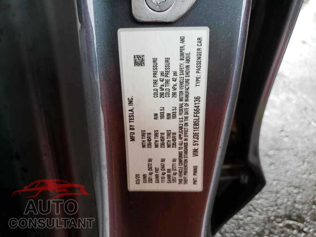 TESLA MODEL 3 2020 - 5YJ3E1EB5LF664136