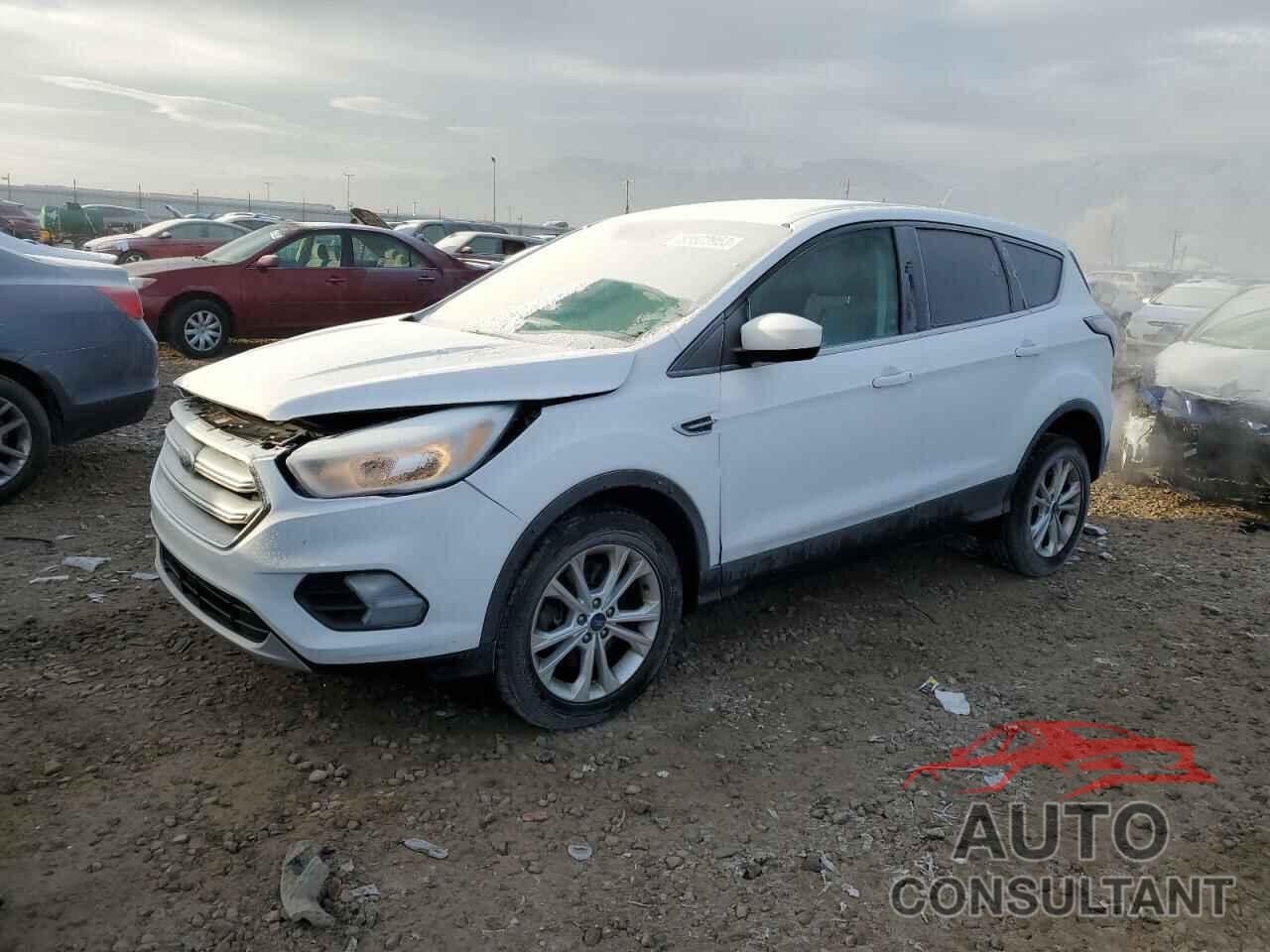 FORD ESCAPE 2017 - 1FMCU9GD7HUE46001