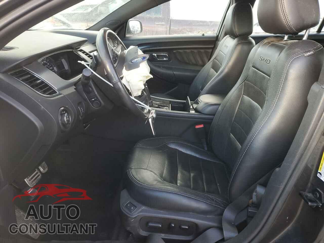 FORD TAURUS 2015 - 1FAHP2KTXFG128656