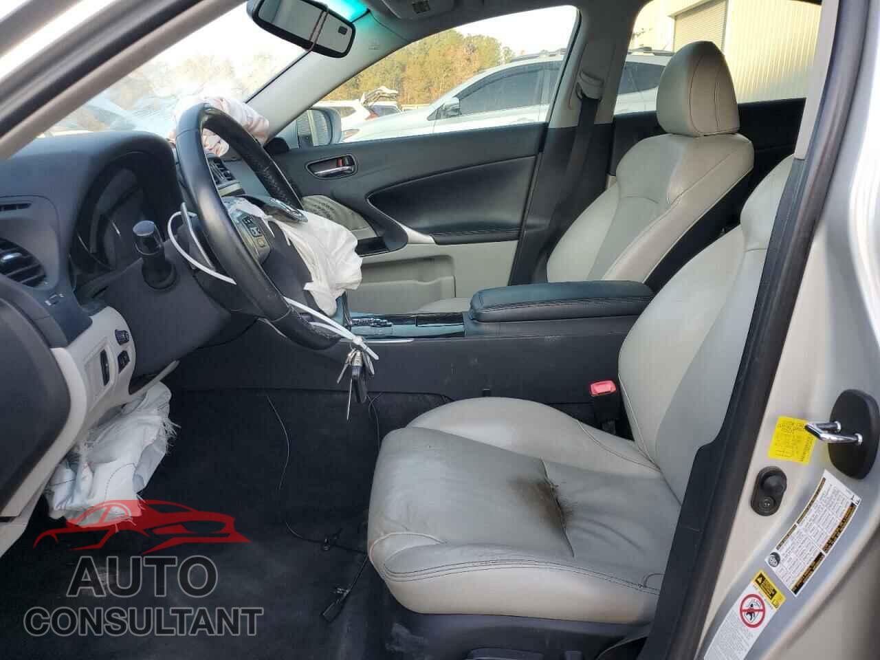 LEXUS IS 2013 - JTHBF5C24D5187977