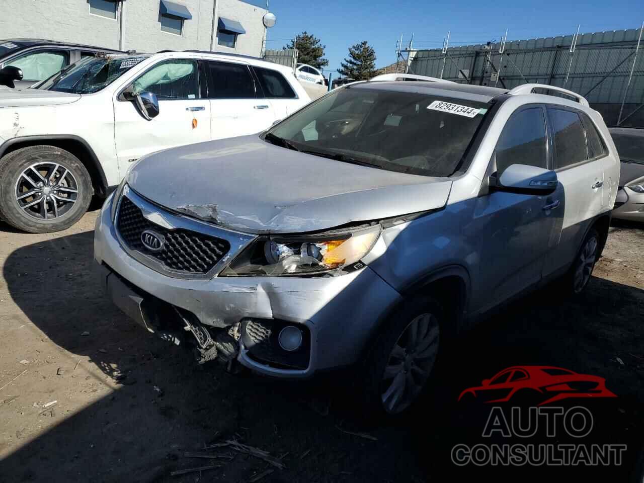 KIA SORENTO 2011 - 5XYKU4A25BG019368