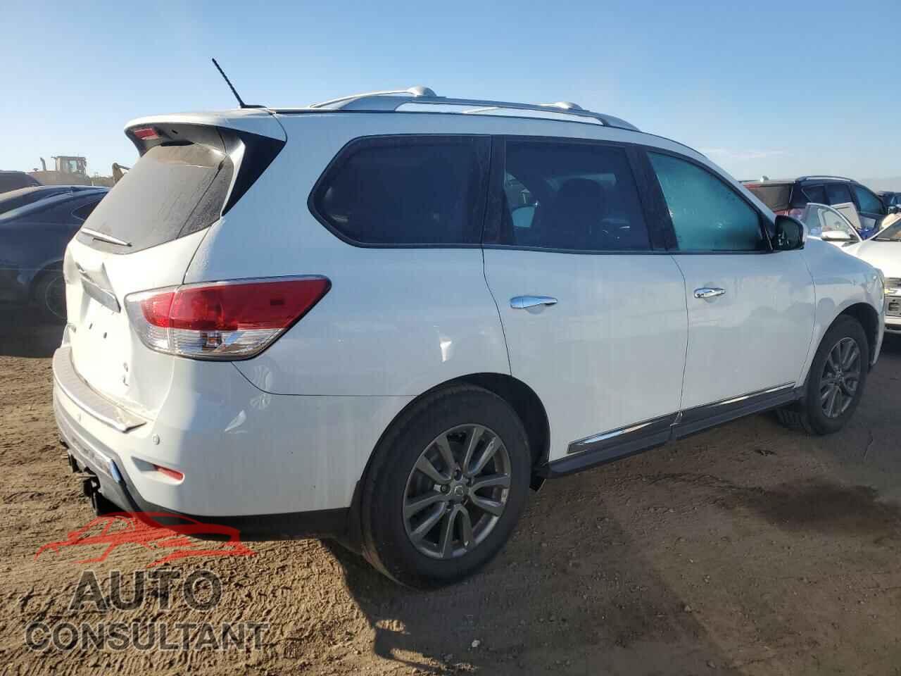 NISSAN PATHFINDER 2015 - 5N1AR2MMXFC658320