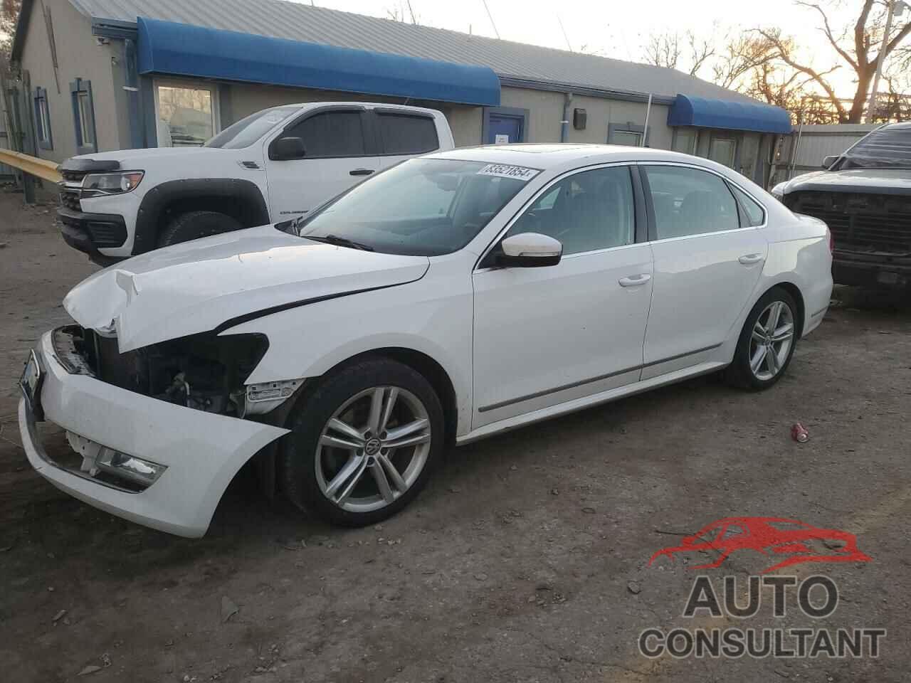 VOLKSWAGEN PASSAT 2013 - 1VWCN7A31DC111772