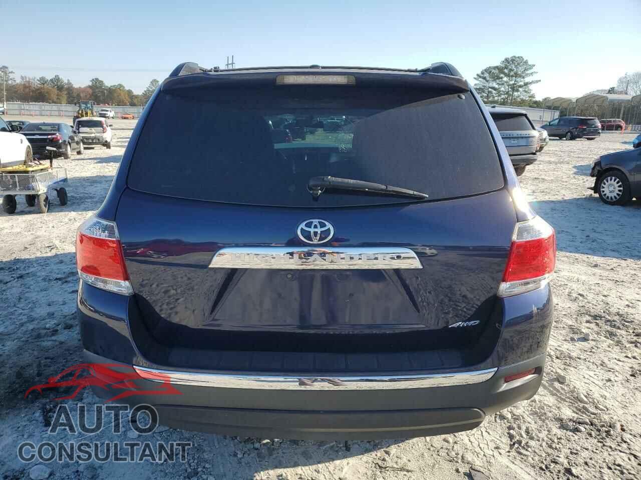 TOYOTA HIGHLANDER 2011 - 5TDBK3EH0BS055700