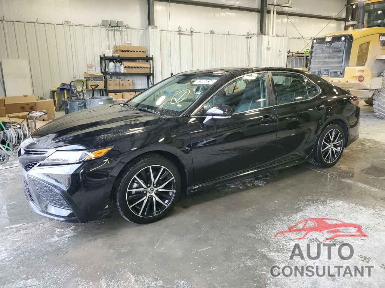 TOYOTA CAMRY 2022 - 4T1G11AKXNU717082