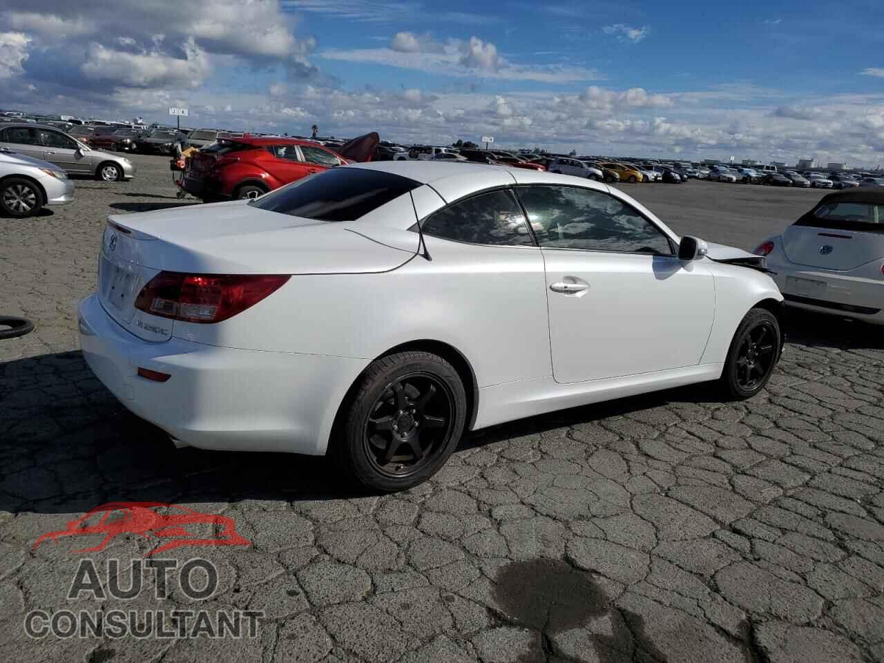 LEXUS IS 2013 - JTHFF2C27D2527558