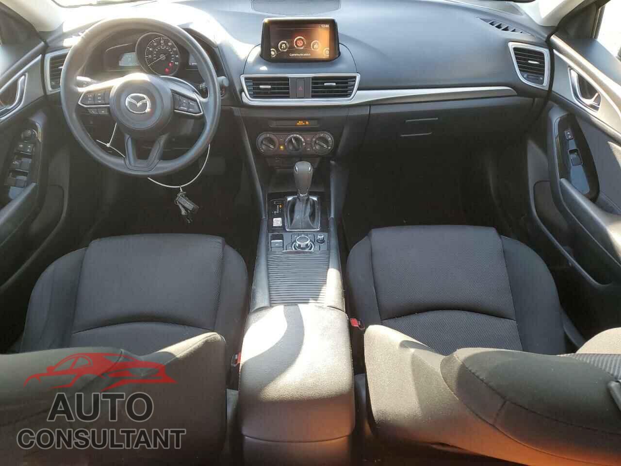 MAZDA 3 2017 - 3MZBN1U79HM153263