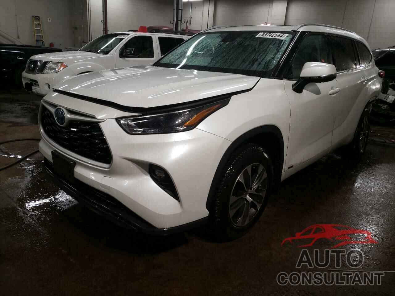 TOYOTA HIGHLANDER 2023 - 5TDKBRCH1PS105534