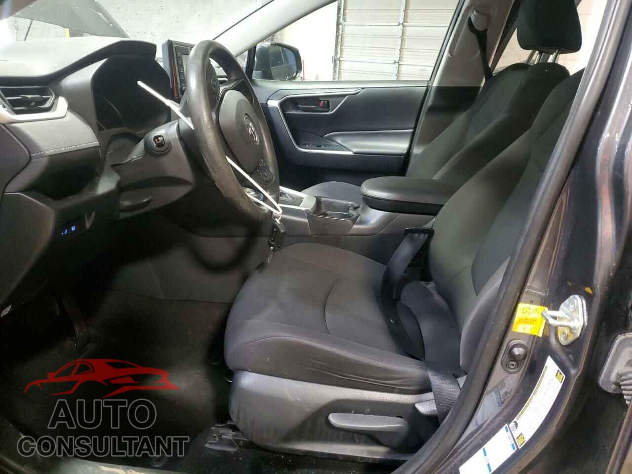 TOYOTA RAV4 2019 - 2T3G1RFV5KC043672
