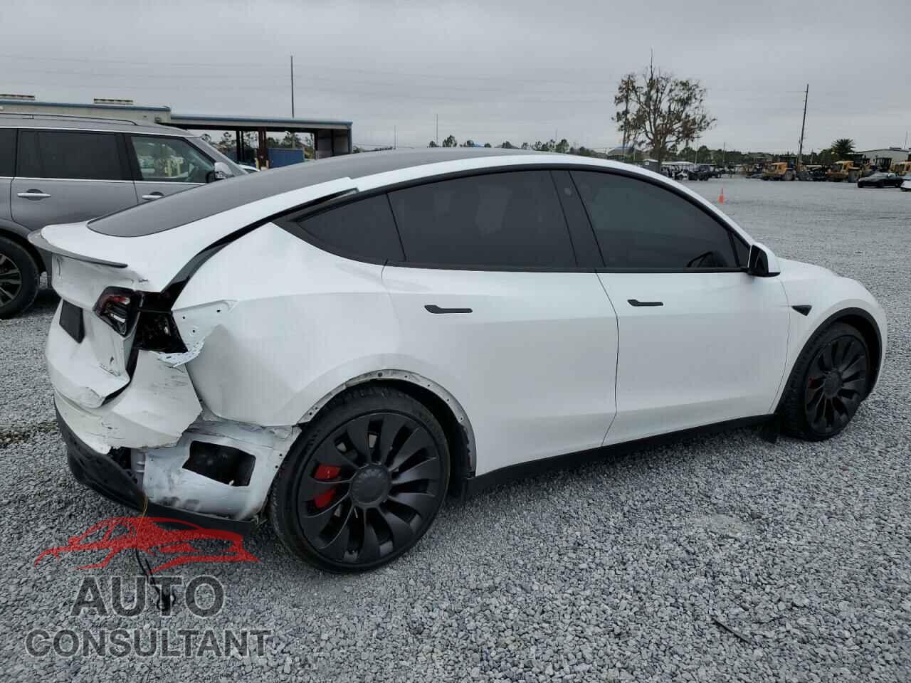 TESLA MODEL Y 2022 - 7SAYGDEF7NF537009