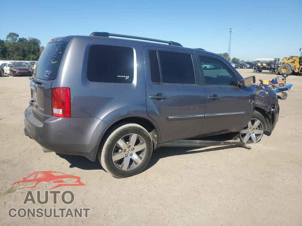 HONDA PILOT 2015 - 5FNYF3H96FB010242