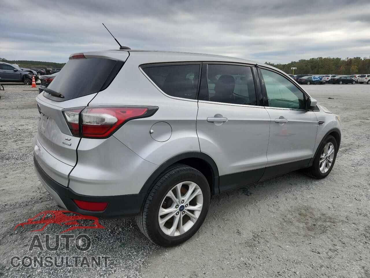 FORD ESCAPE 2017 - 1FMCU0GD9HUB16291
