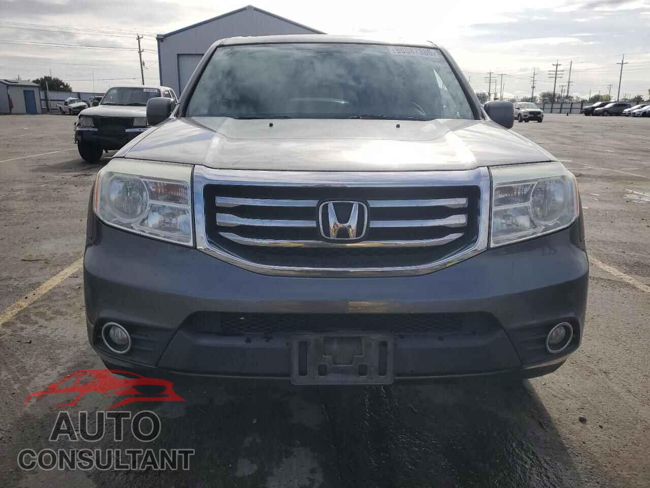 HONDA PILOT 2013 - 5FNYF4H52DB073905