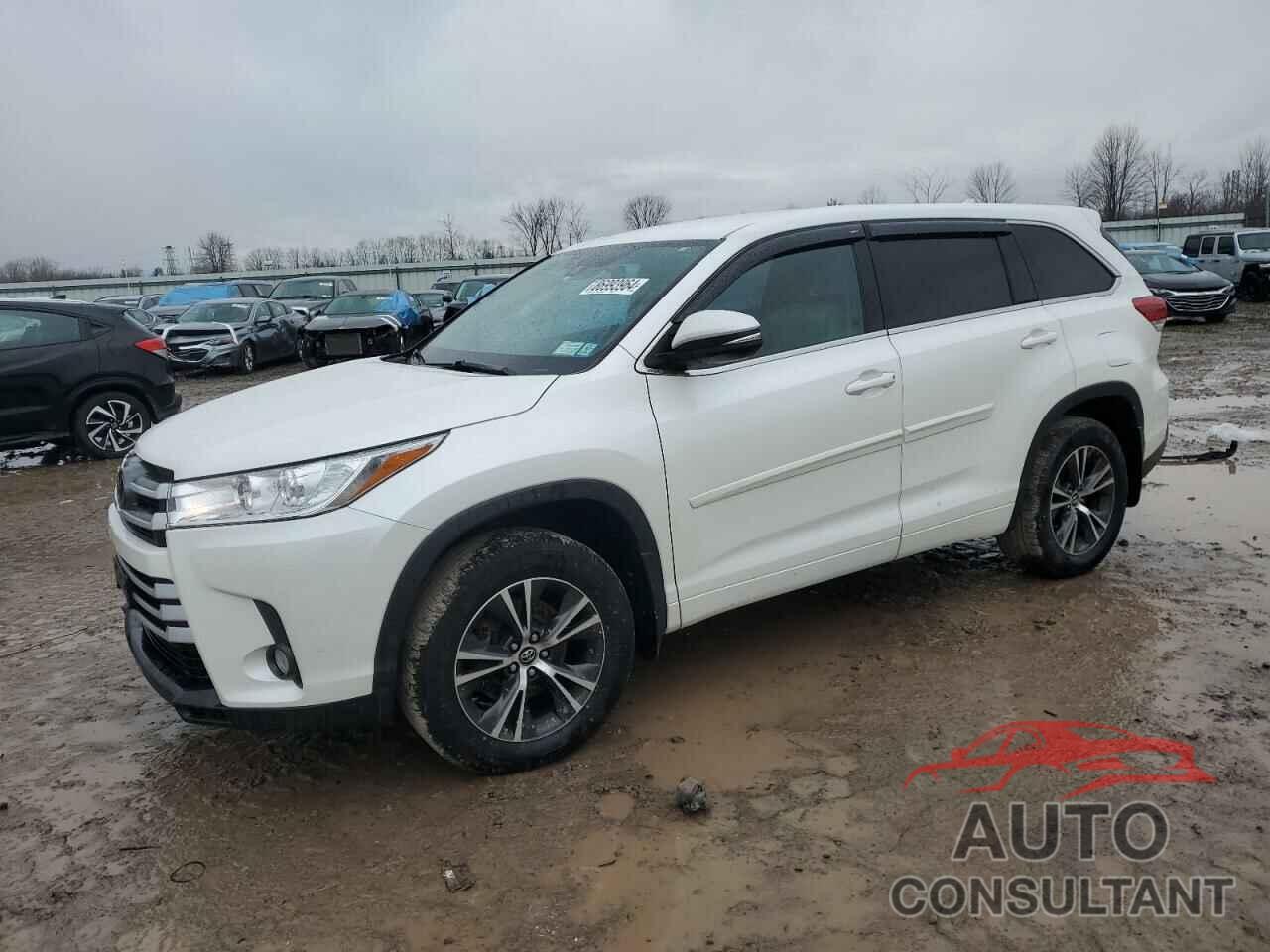 TOYOTA HIGHLANDER 2018 - 5TDBZRFH6JS863898