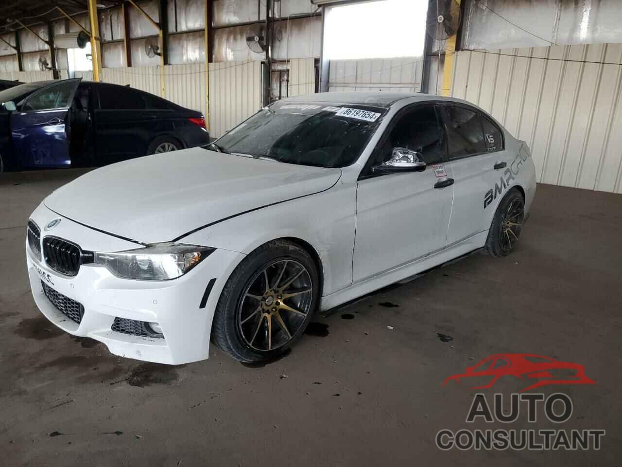BMW 3 SERIES 2017 - WBA8B9G54HNU50653