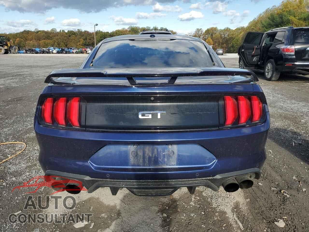 FORD MUSTANG 2018 - 1FA6P8CF8J5121650