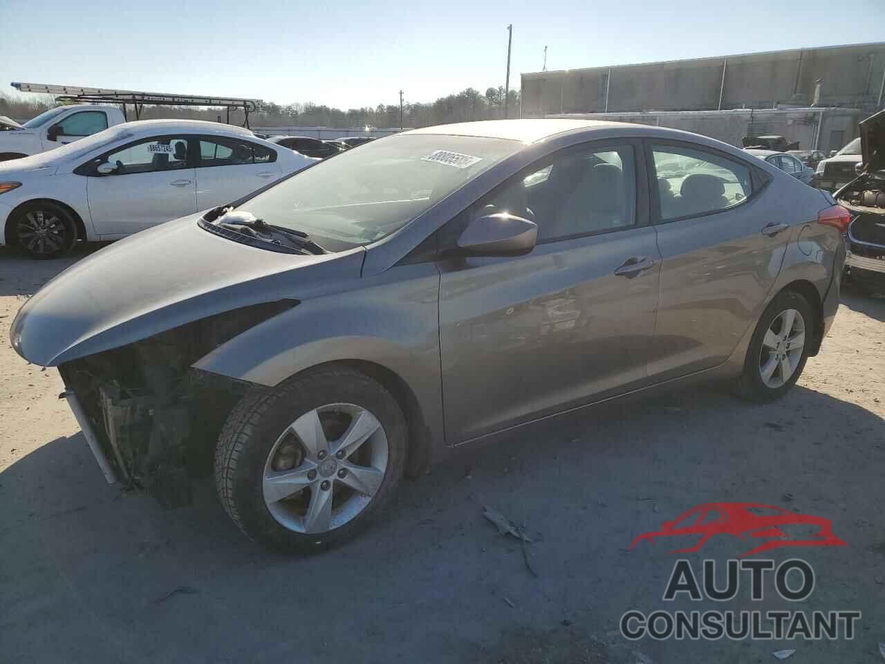 HYUNDAI ELANTRA 2013 - 5NPDH4AE7DH413666