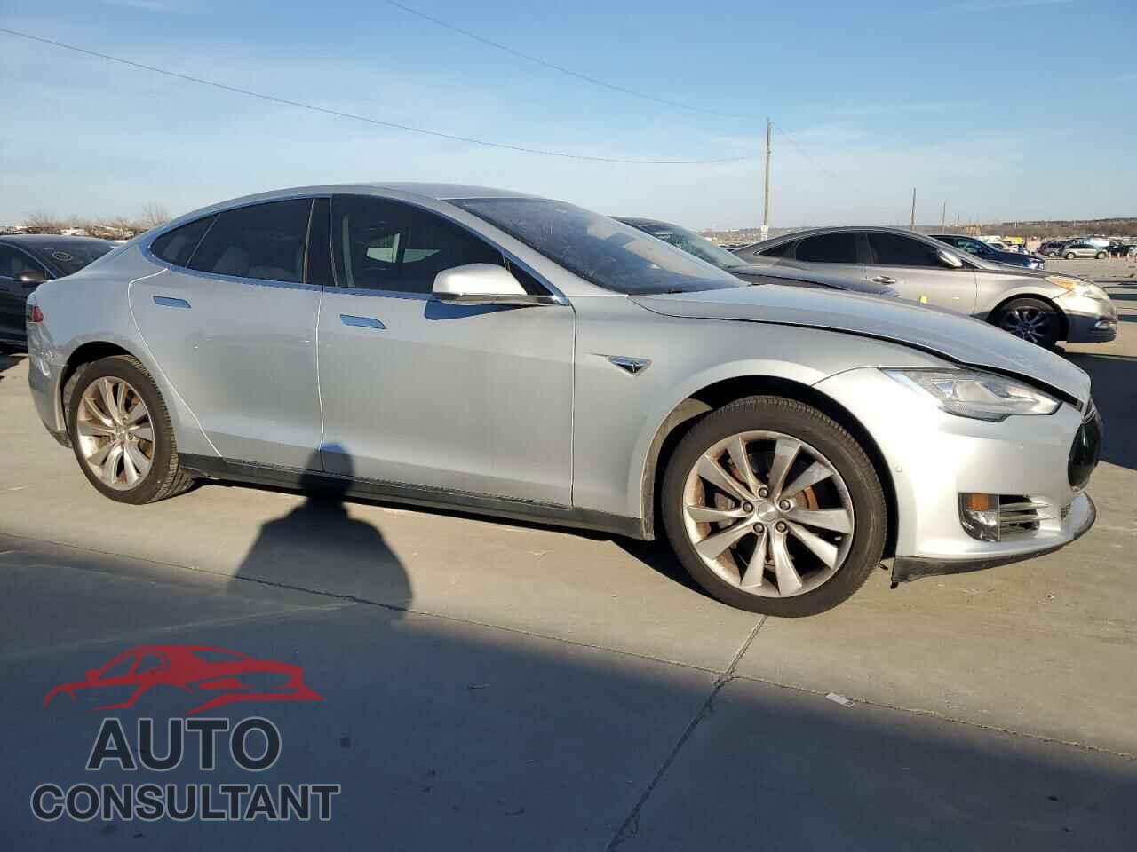 TESLA MODEL S 2015 - 5YJSA1H1XFF083407