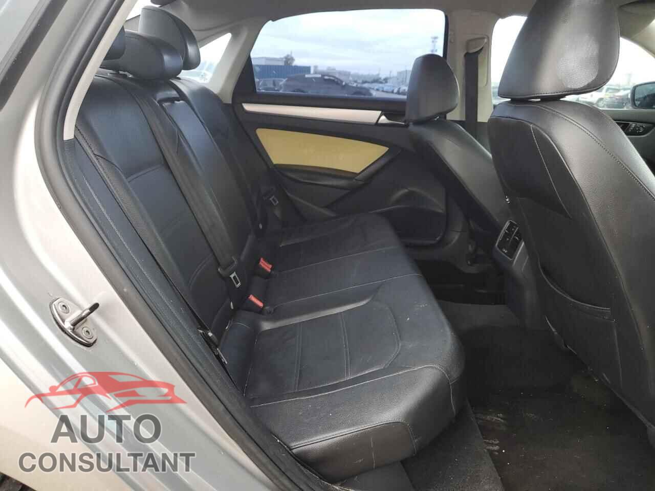 VOLKSWAGEN PASSAT 2013 - 1VWBP7A3XDC069186