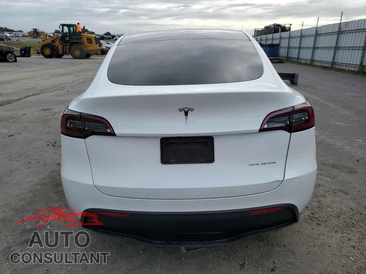 TESLA MODEL Y 2023 - 7SAYGDEEXPF741054
