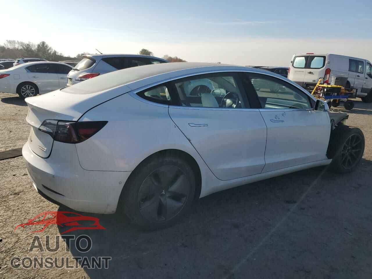 TESLA MODEL 3 2018 - 5YJ3E1EB2JF100070