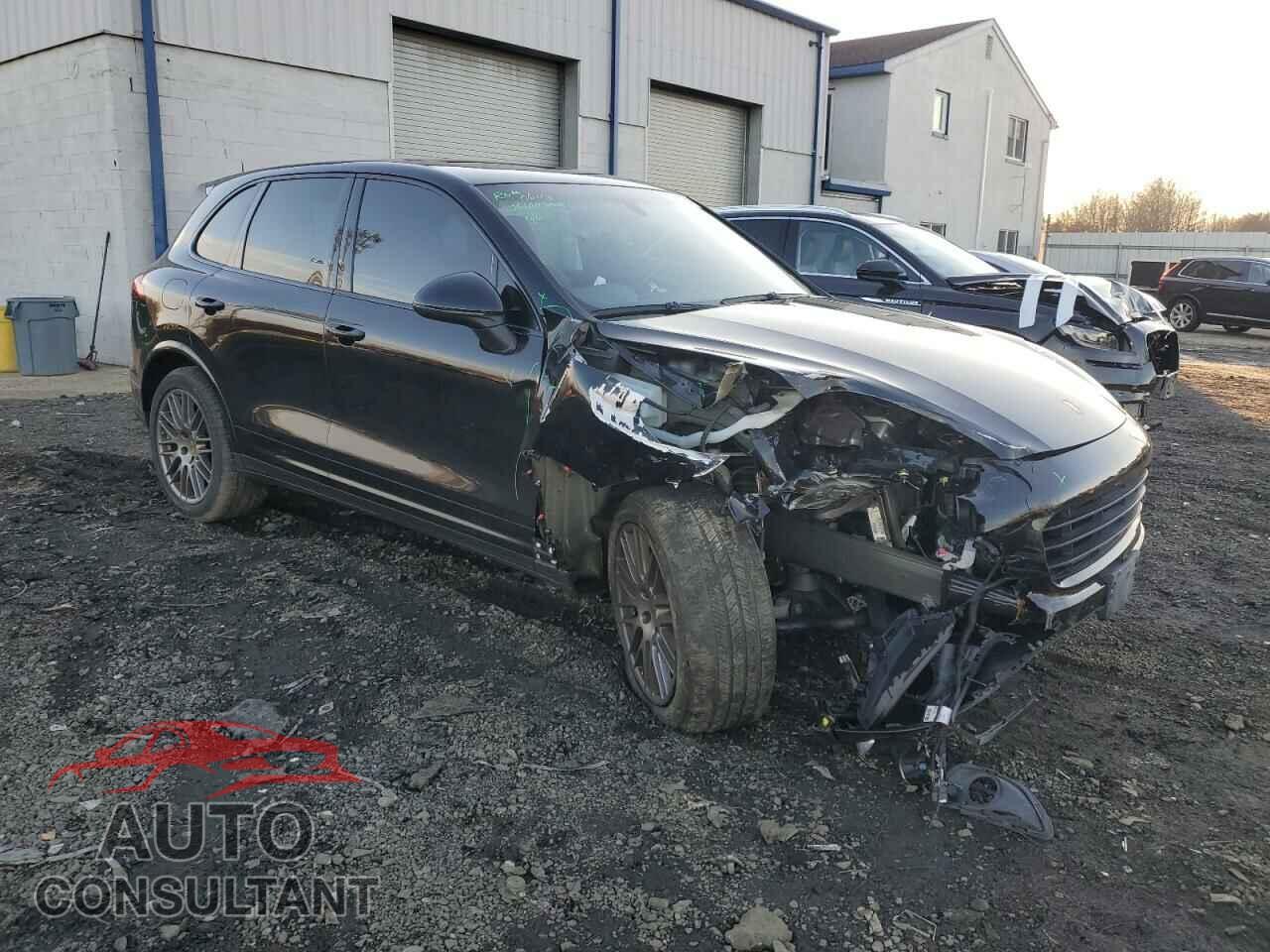 PORSCHE CAYENNE 2017 - WP1AA2A24HKA83301