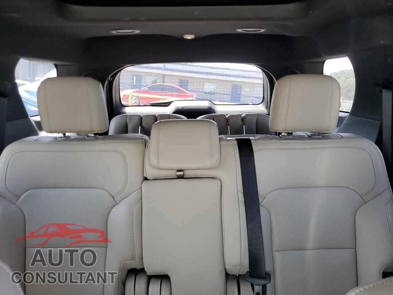 FORD EXPLORER 2018 - 1FM5K8F87JGA17829