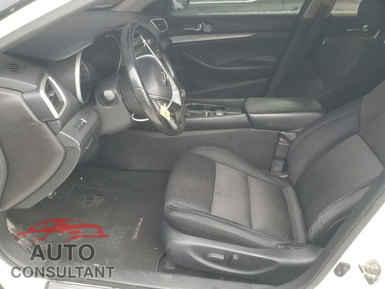 NISSAN MAXIMA 2017 - 1N4AA6AP2HC365764