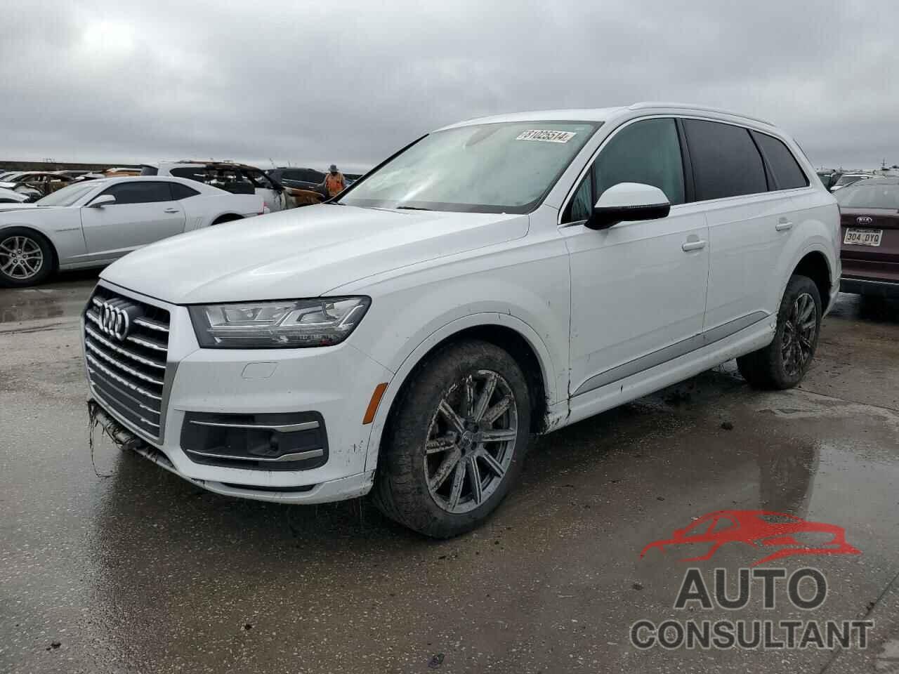 AUDI Q7 2018 - WA1LHAF70JD016249