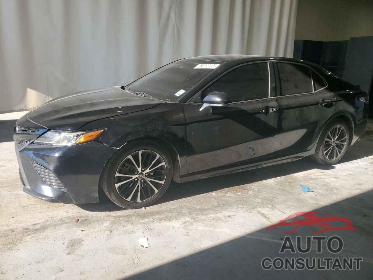 TOYOTA CAMRY 2018 - 4T1B11HK5JU149043