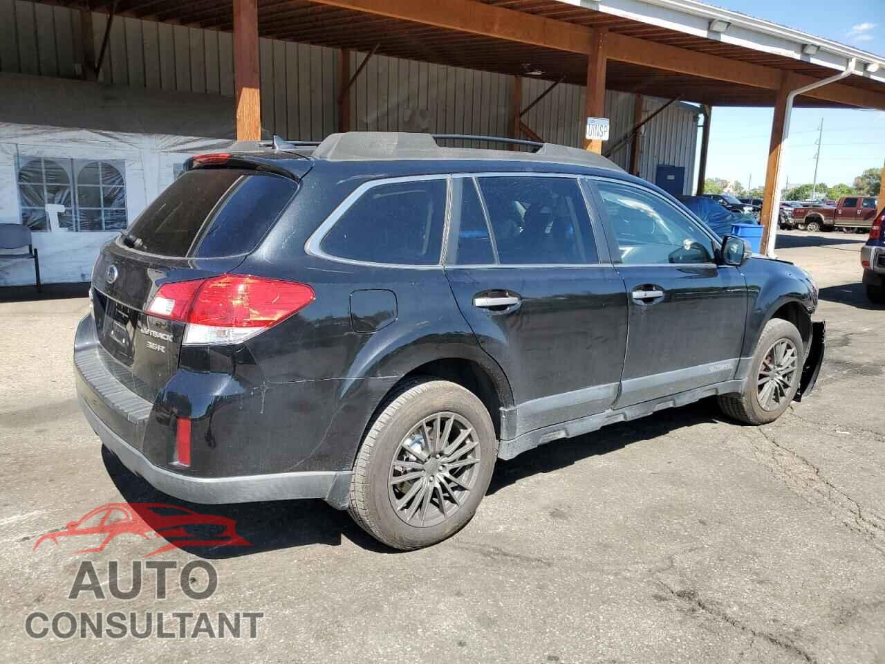 SUBARU OUTBACK 2013 - 4S4BRDSC8D2271844