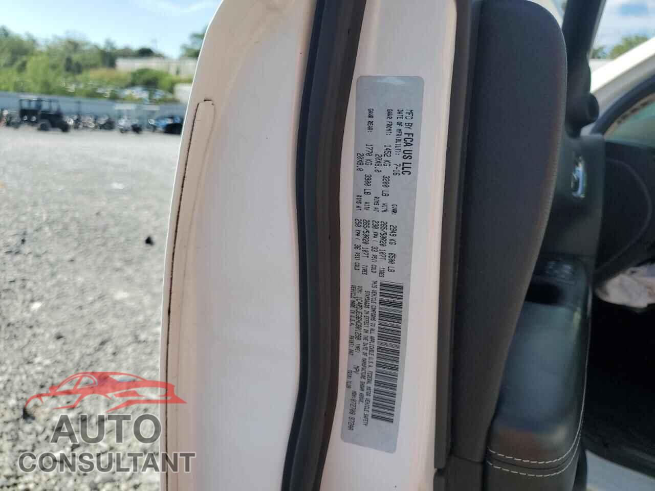 DODGE DURANGO 2017 - 1C4RDJEG6HC601298