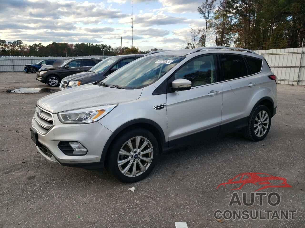 FORD ESCAPE 2017 - 1FMCU0J9XHUE98707