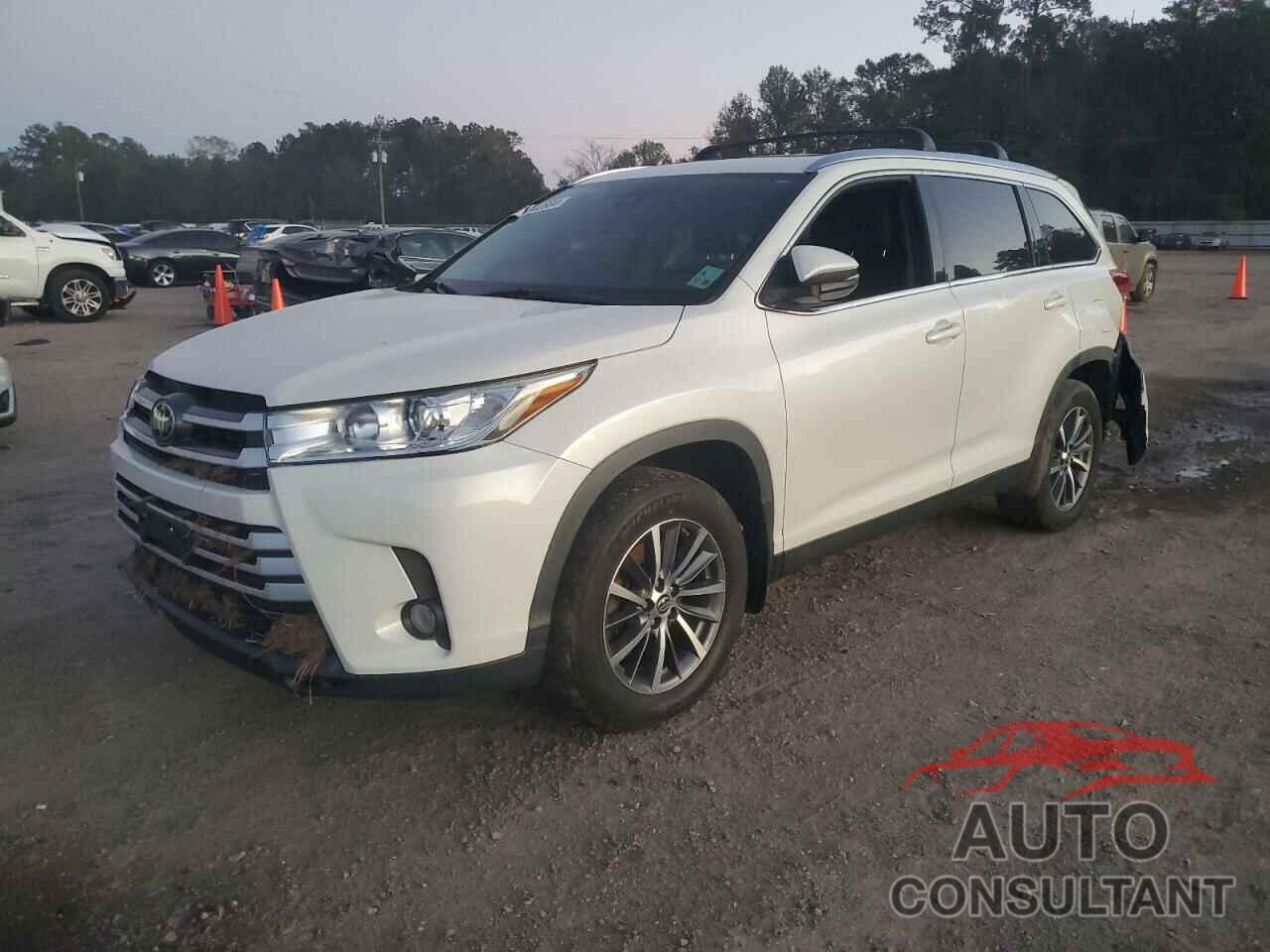 TOYOTA HIGHLANDER 2019 - 5TDJZRFH4KS619986
