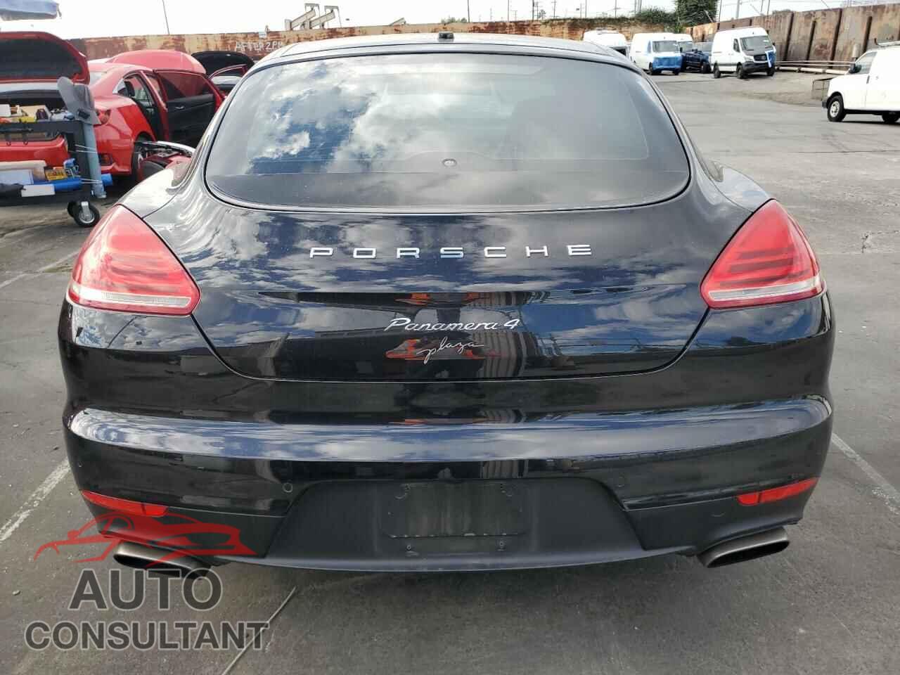 PORSCHE PANAMERA 2014 - WP0AA2A74EL010304