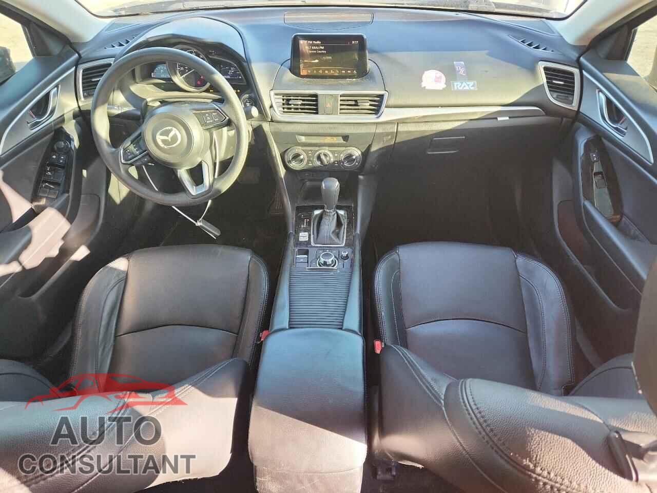 MAZDA 3 2017 - 3MZBN1U78HM102613