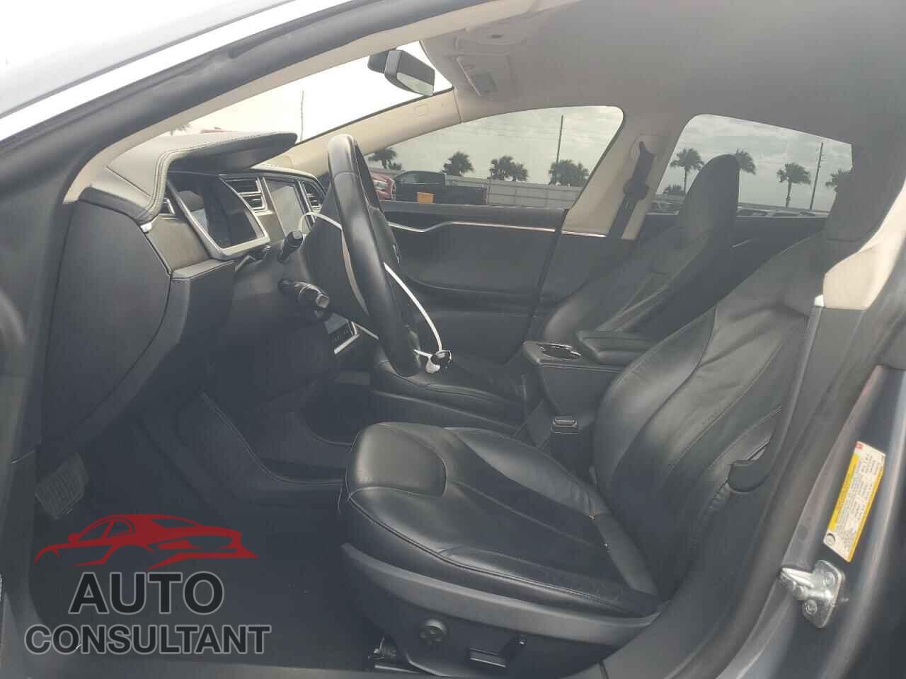 TESLA MODEL S 2013 - 5YJSA1DN1DFP25857