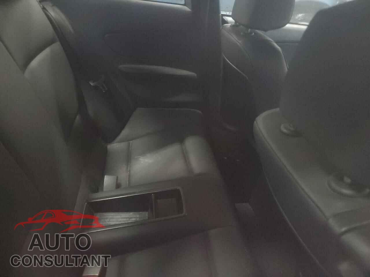 BMW 1 SERIES 2012 - WBAUC9C55CVM11659