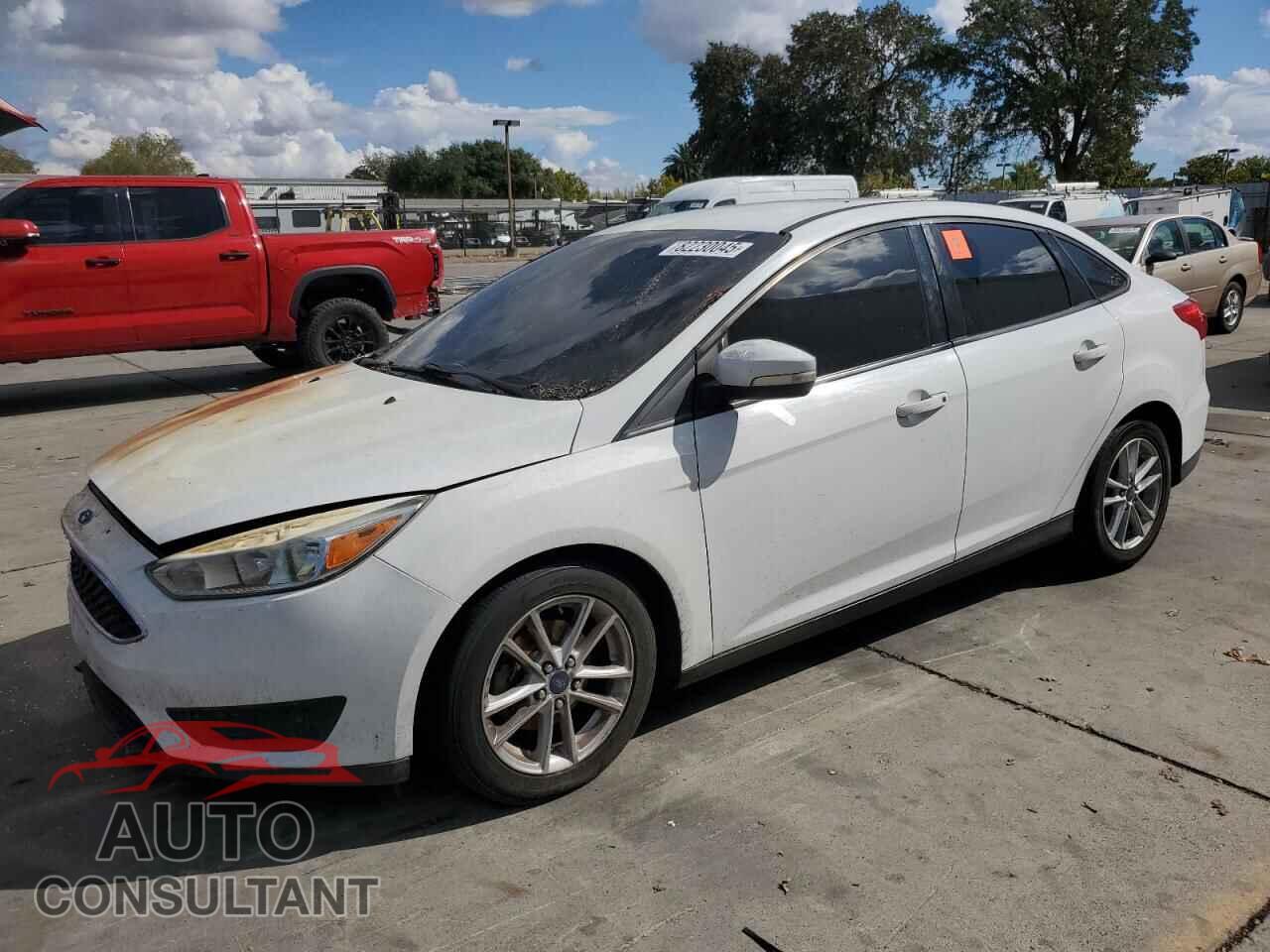 FORD FOCUS 2017 - 1FADP3F26HL284709